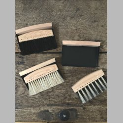 Bordfejeb�rste med fejebakke