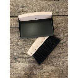 Bordfejeb�rste med fejebakke