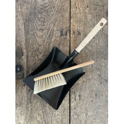 Hndfejekost og fejebakke 