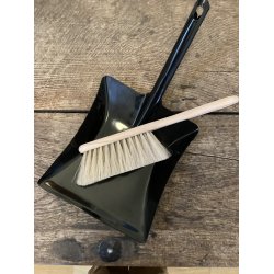 H�ndfejekost og fejebakke 