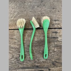 Opvaskeb�rste med plastikskaft