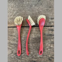 Opvaskeb�rste med plastikskaft