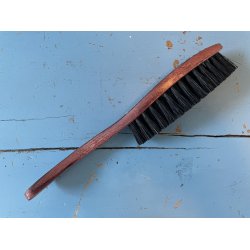 H�rb�rste med vildsvineh�r