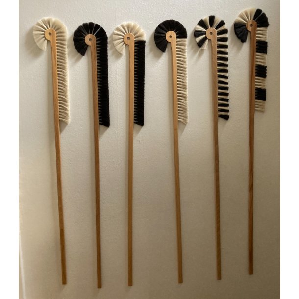 Bispestav/skabsbrste (140cm)